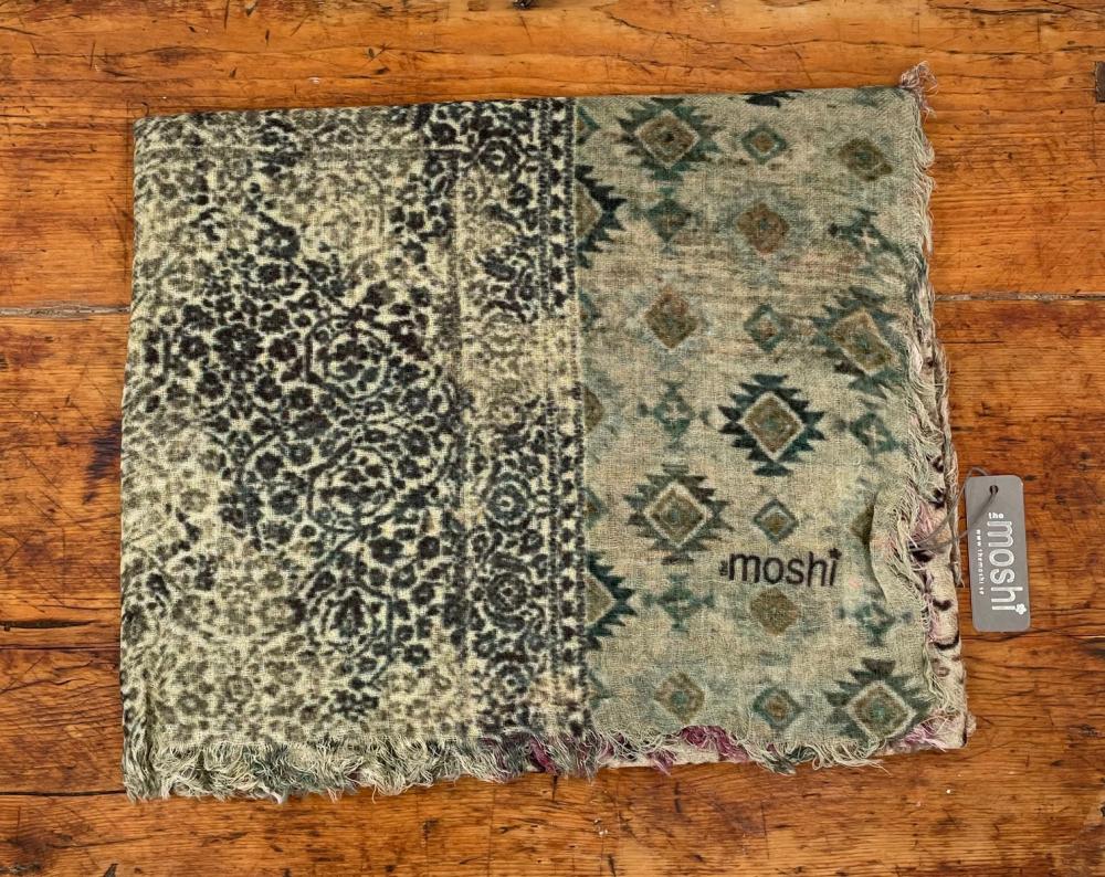 The Moshi Tuch Lilly green mix